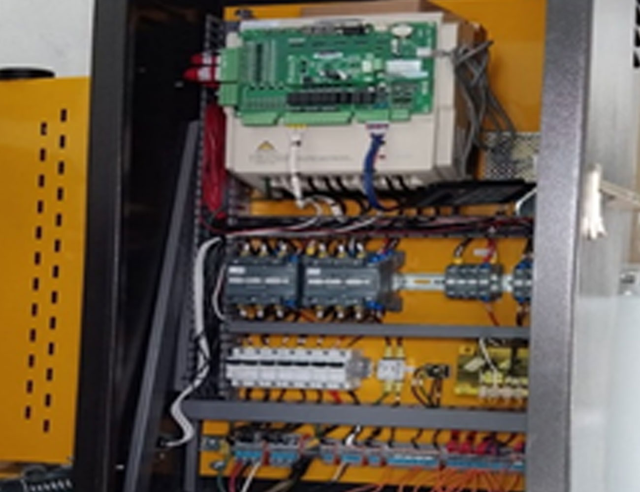 Imagen-2-Modernizaciones---Ascensores-Paez